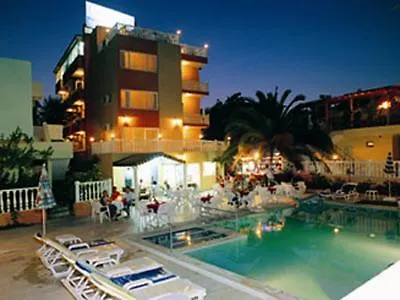 Grand Nett Beach Otel فندق 2*